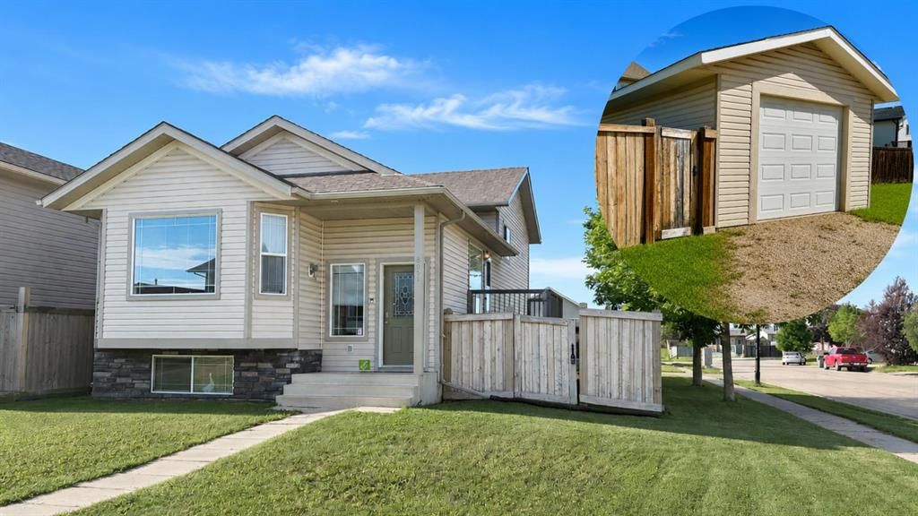 8941 70 Avenue  - Photo 1