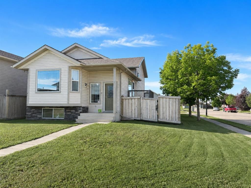 8941 70 Avenue  - Photo 3