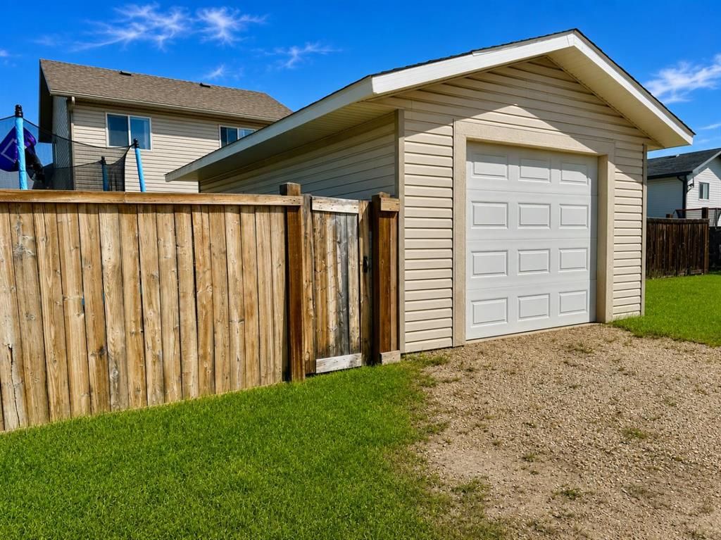 8941 70 Avenue  - Photo 4