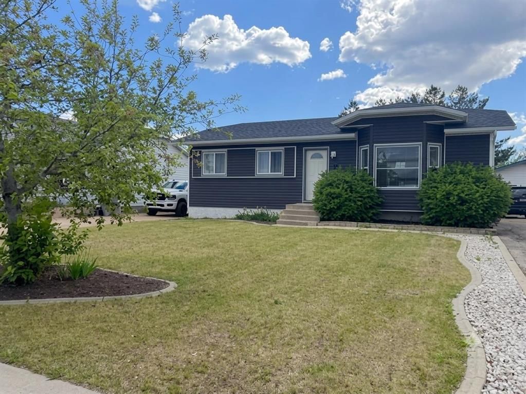 8218 Mission Heights Drive  - Photo 3