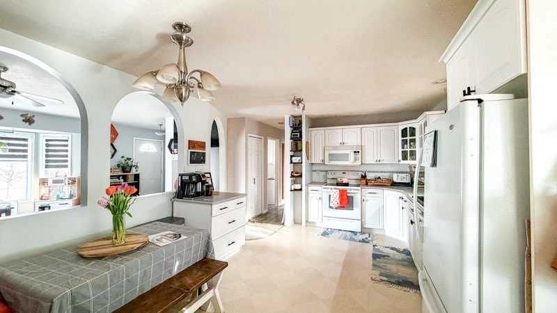 8218 Mission Heights Drive  - Photo 5