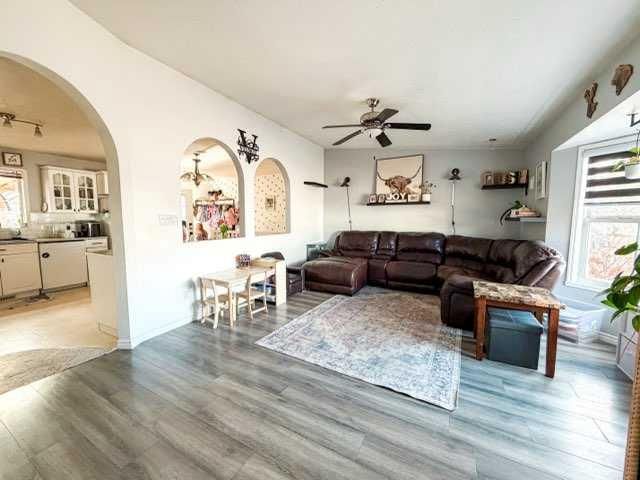 8218 Mission Heights Drive  - Photo 7