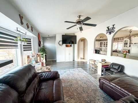 8218 Mission Heights Drive  - Photo 8