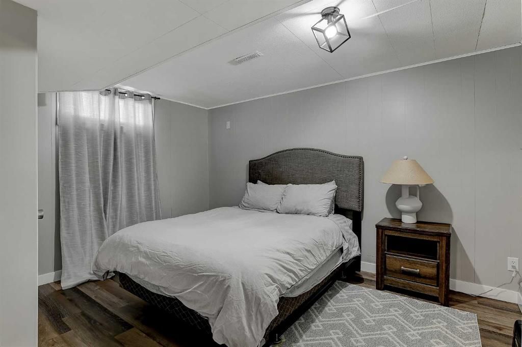 8503 100 Street  - Photo 29
