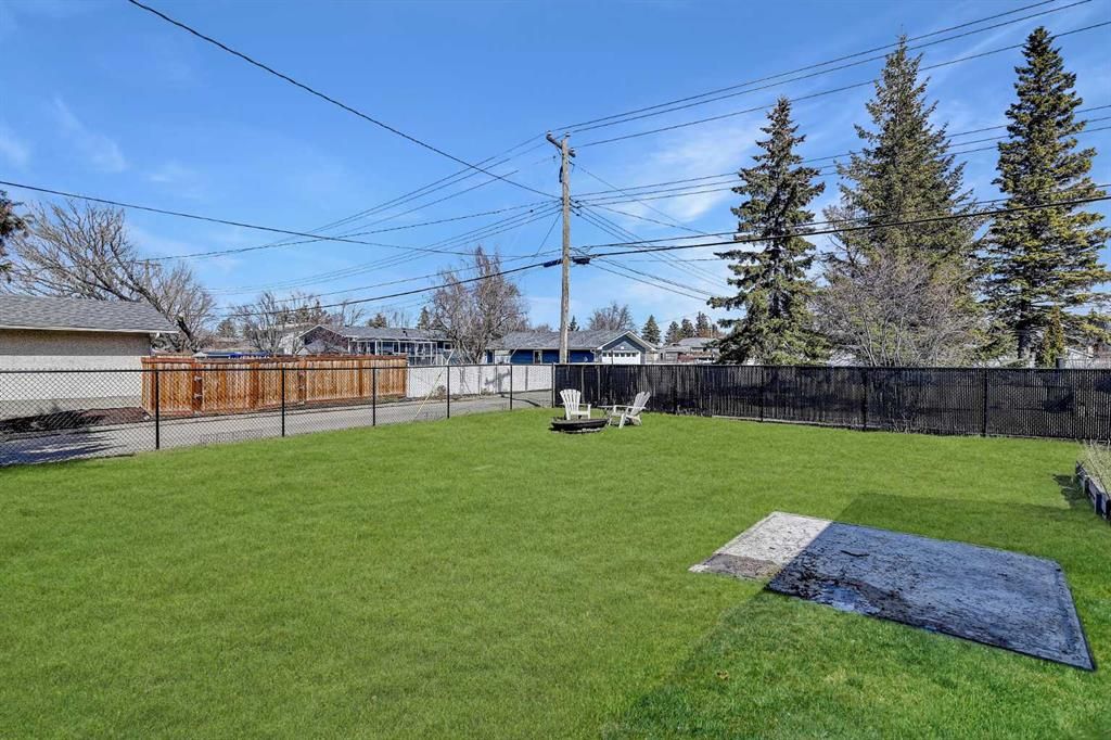 8503 100 Street  - Photo 32