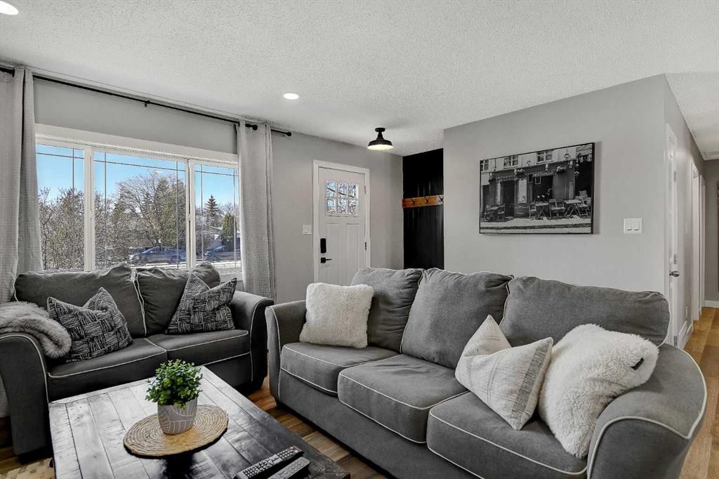 8503 100 Street  - Photo 8