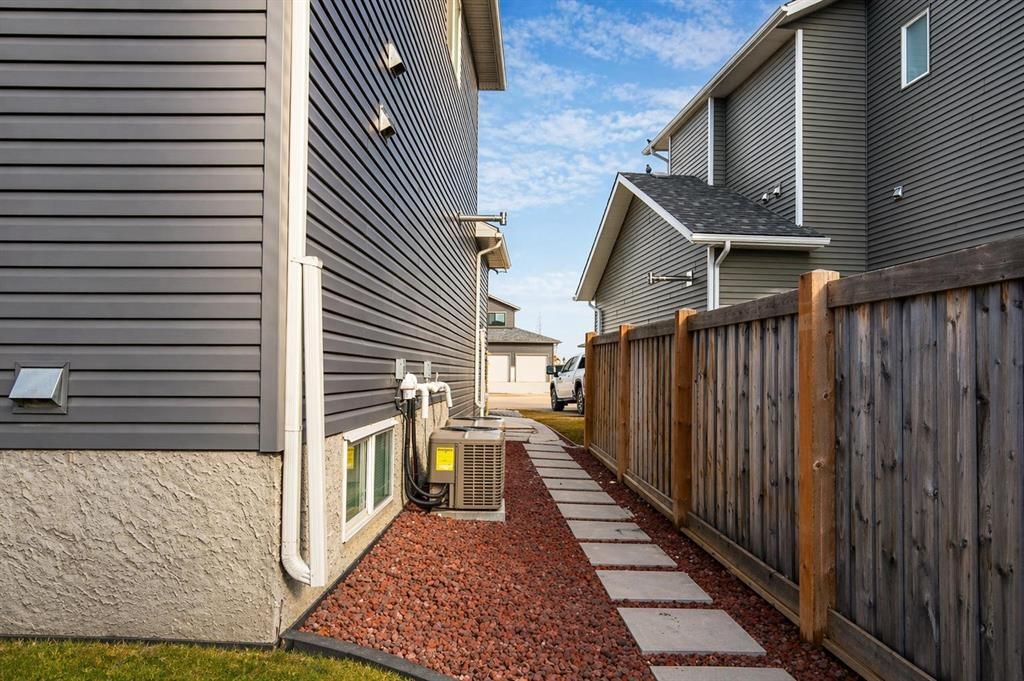 13522 104A Street  - Photo 29