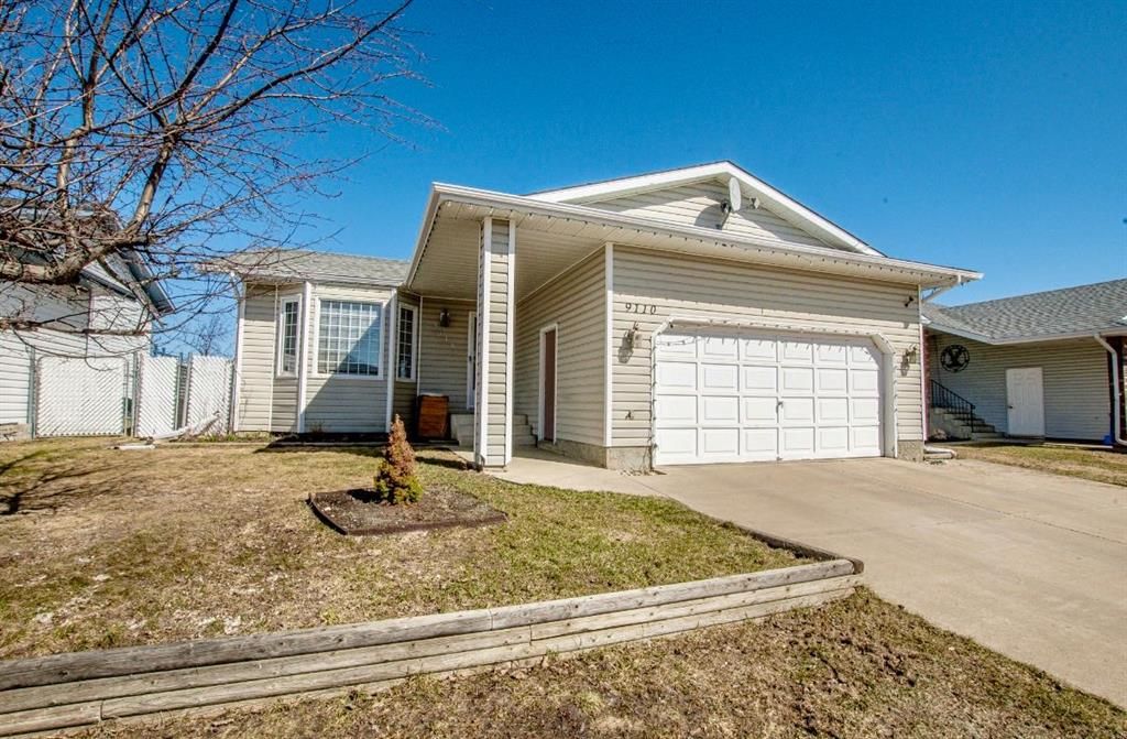 9110 107 Avenue  - Photo 2