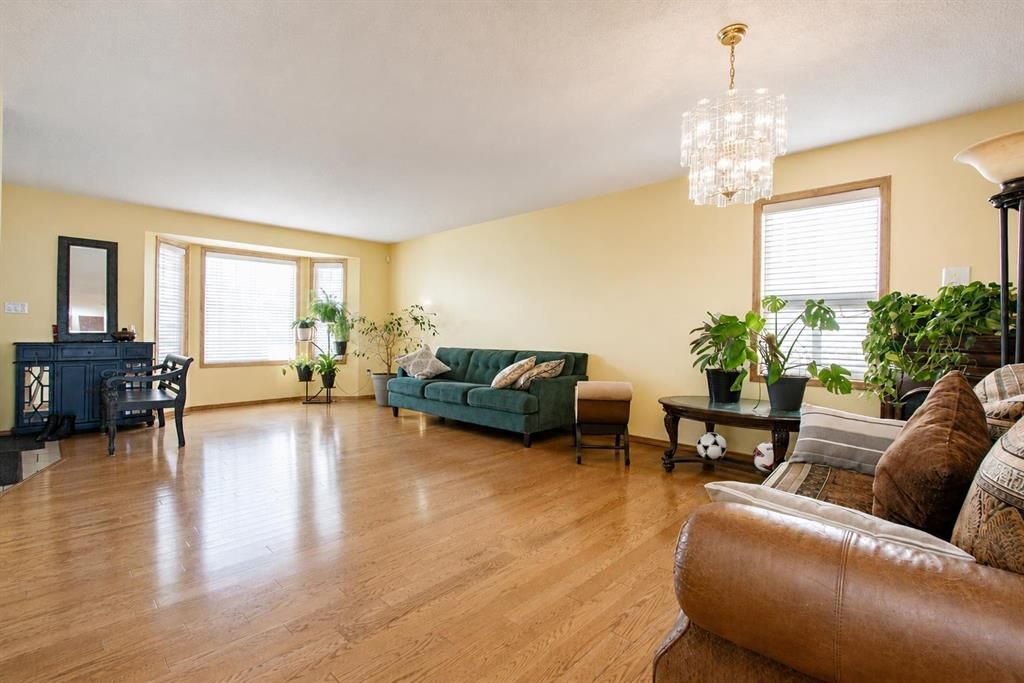 9110 107 Avenue  - Photo 3