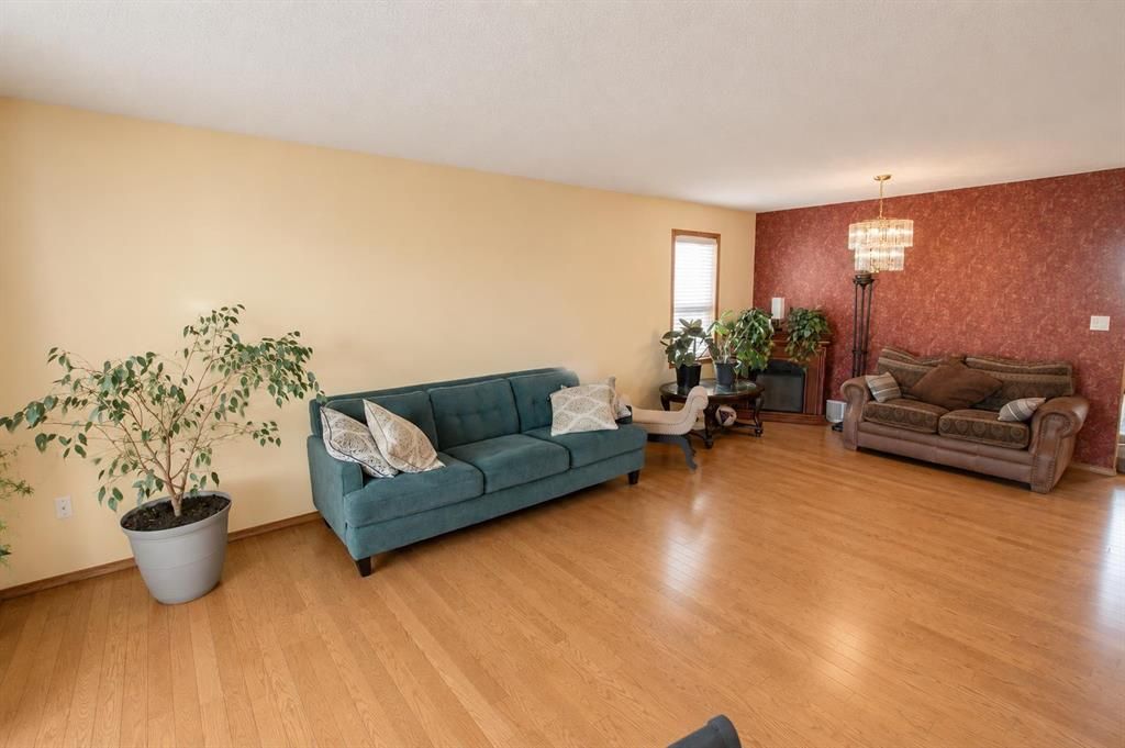 9110 107 Avenue  - Photo 4