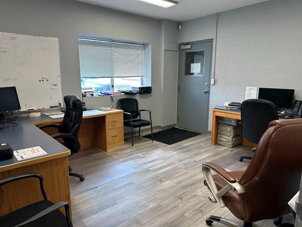 705071 Range Road 61   - Photo 20