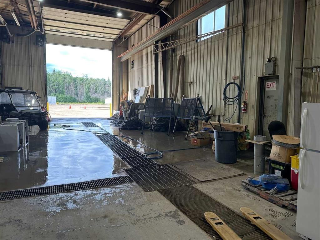 705071 Range Road 61   - Photo 34