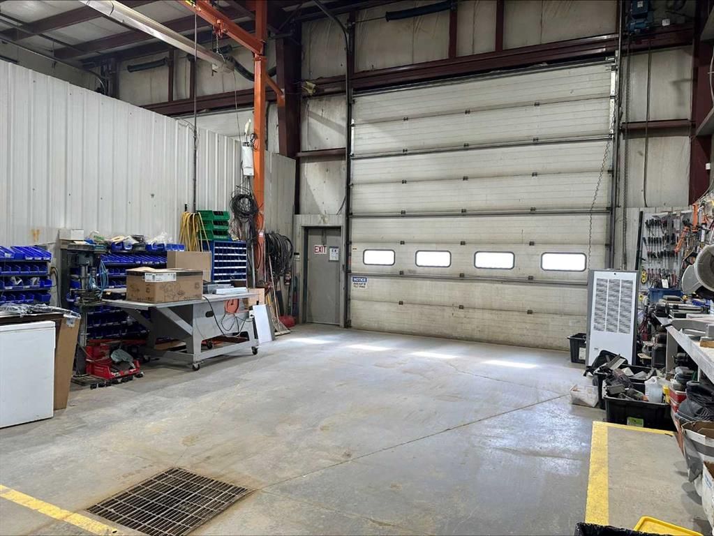 705071 Range Road 61   - Photo 35