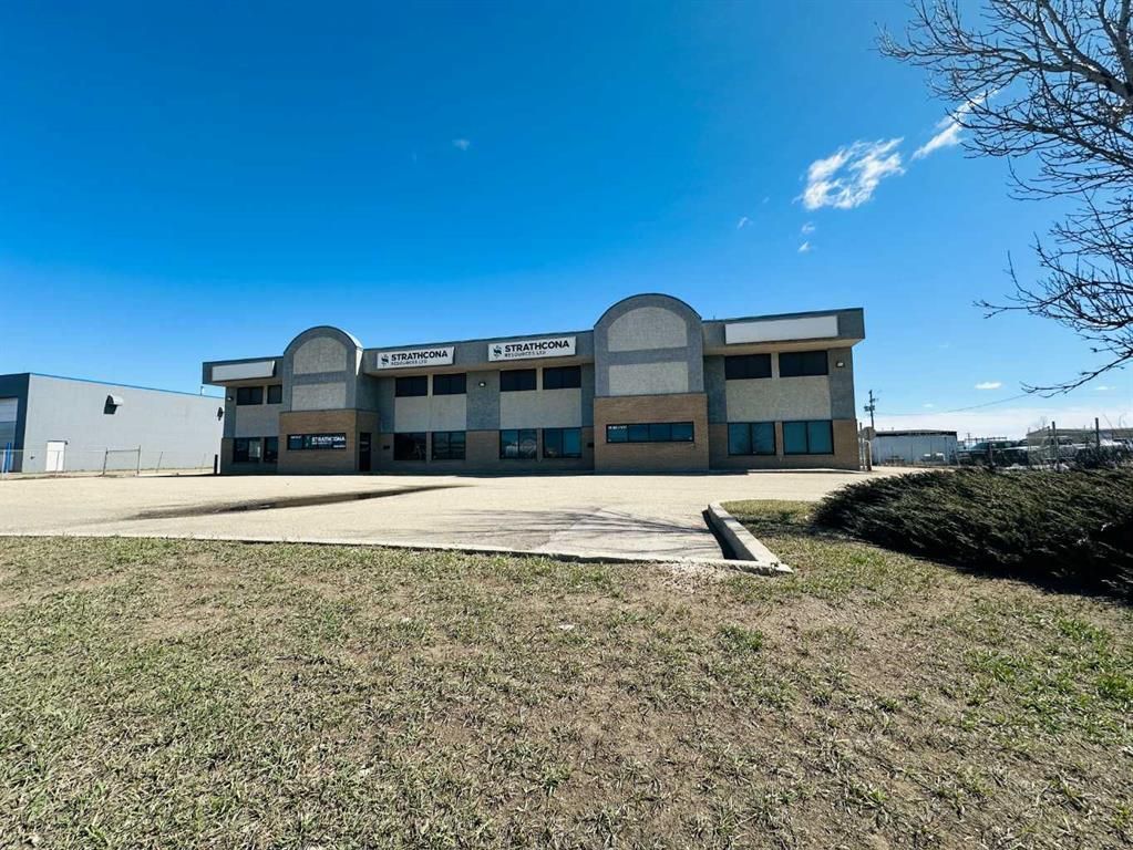 9601 116 Street  - Photo 1