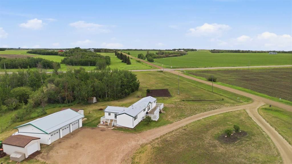 730007 Range Road 50   - Photo 5