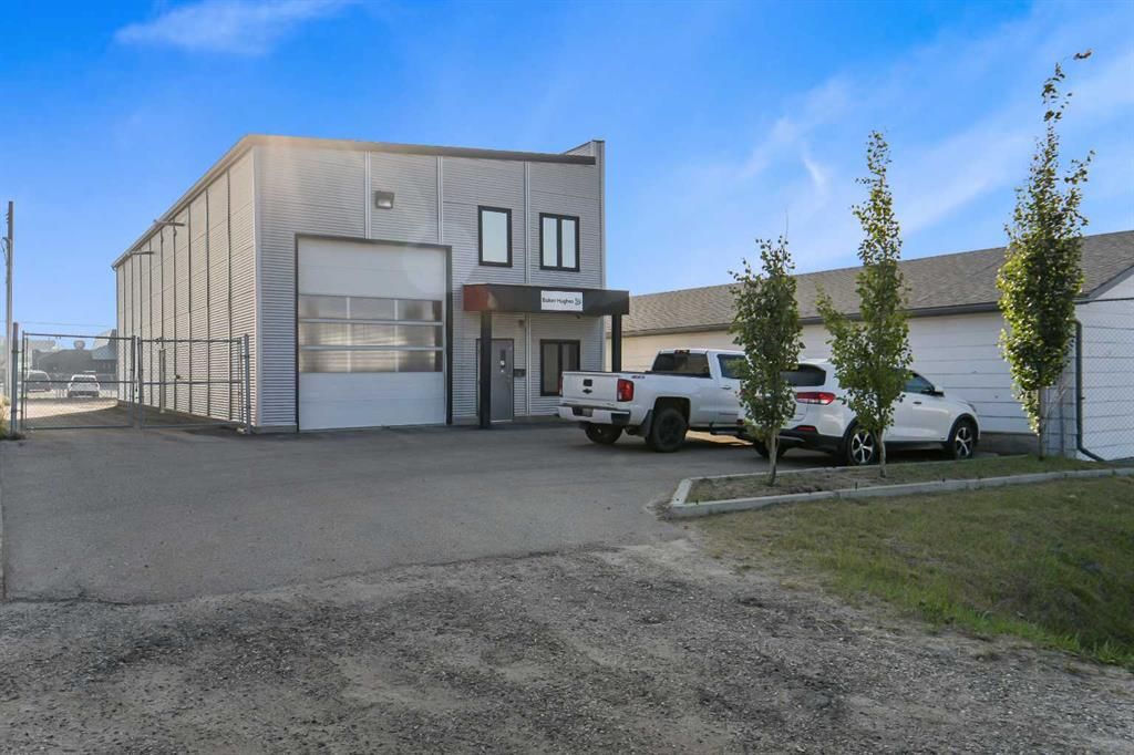 12515 101 Street - Photo 1