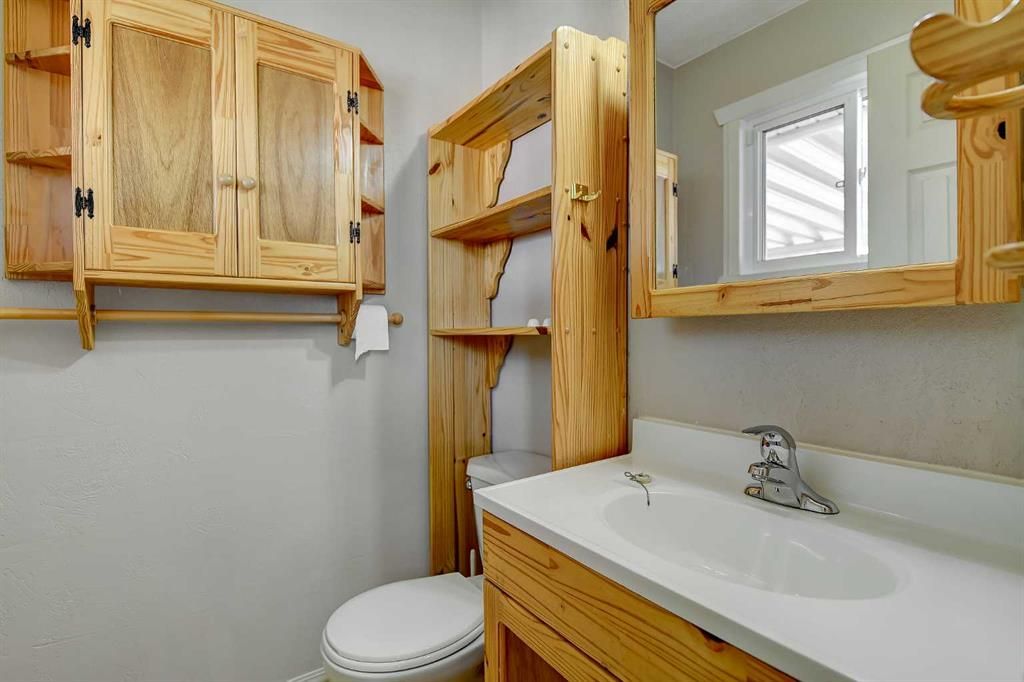 104 11th Street  - Photo 14