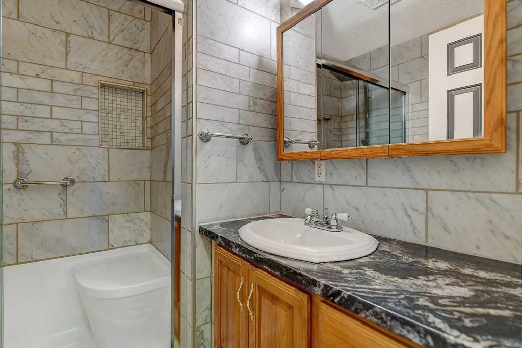 104 11th Street  - Photo 17