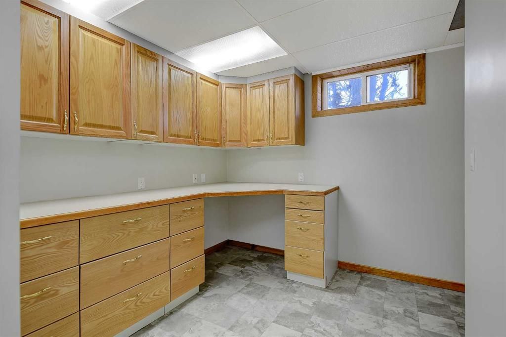 104 11th Street  - Photo 28