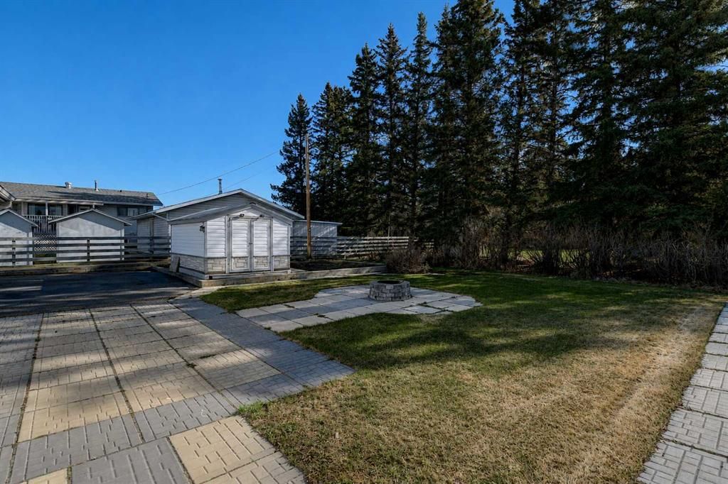 104 11th Street  - Photo 31