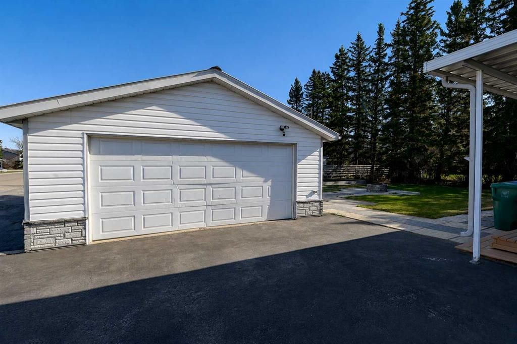 104 11th Street  - Photo 33