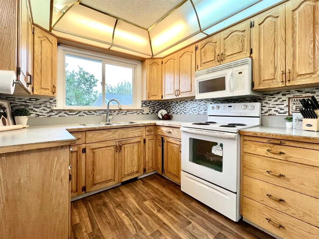 9205 111 Avenue  - Photo 19