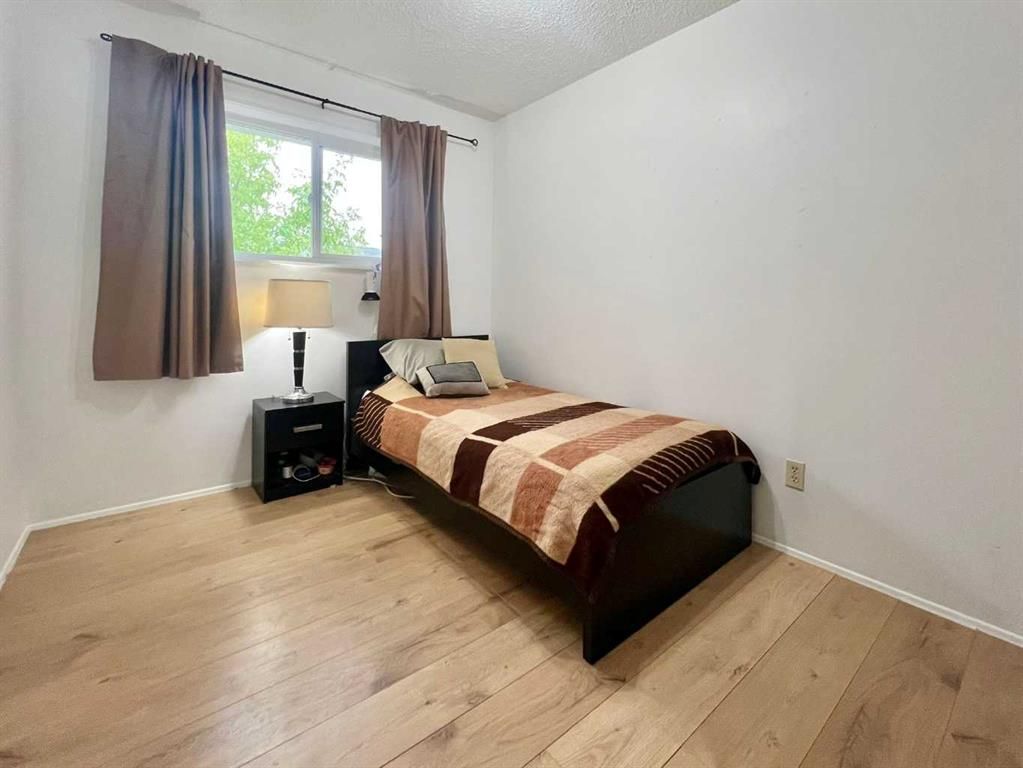 9205 111 Avenue  - Photo 24