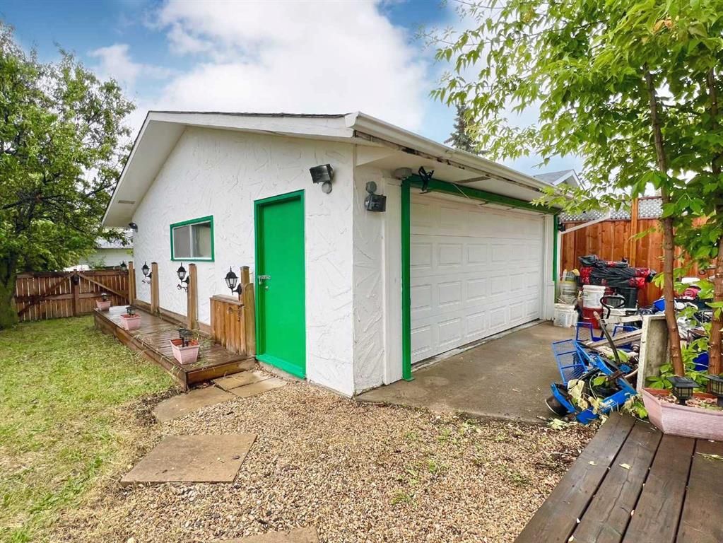 9205 111 Avenue  - Photo 36