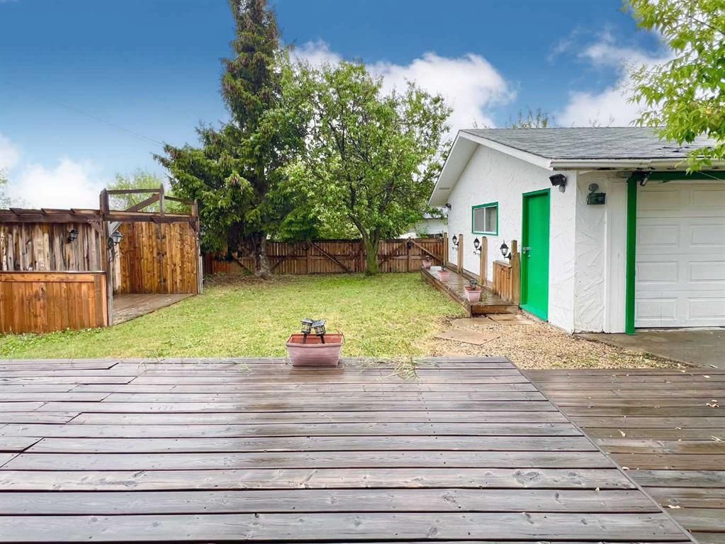 9205 111 Avenue  - Photo 6