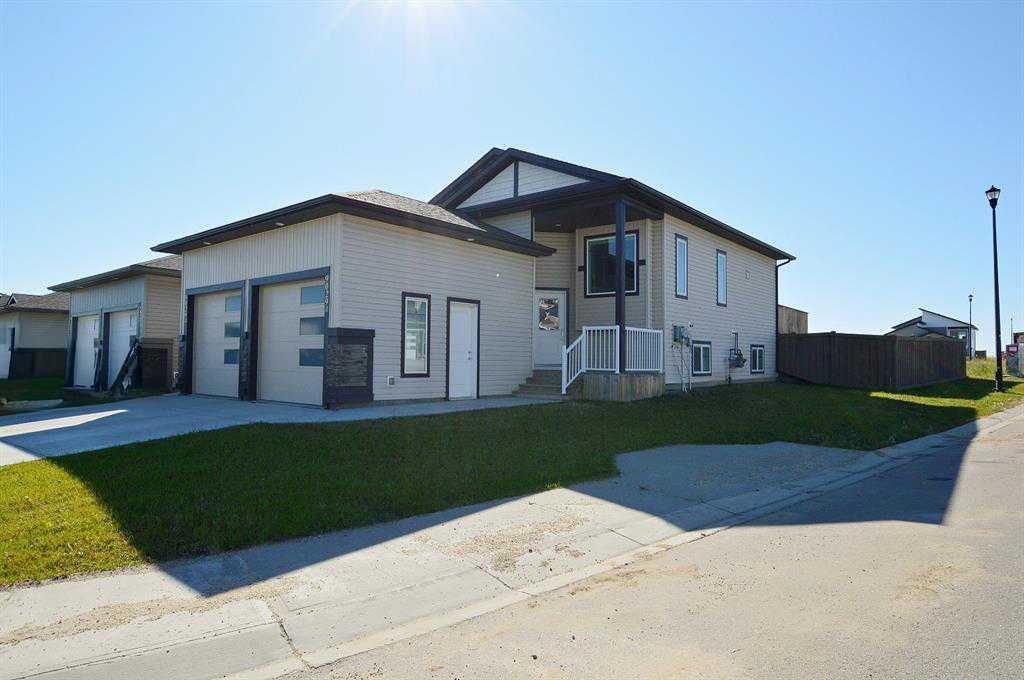 9029 80A Avenue - Photo 1