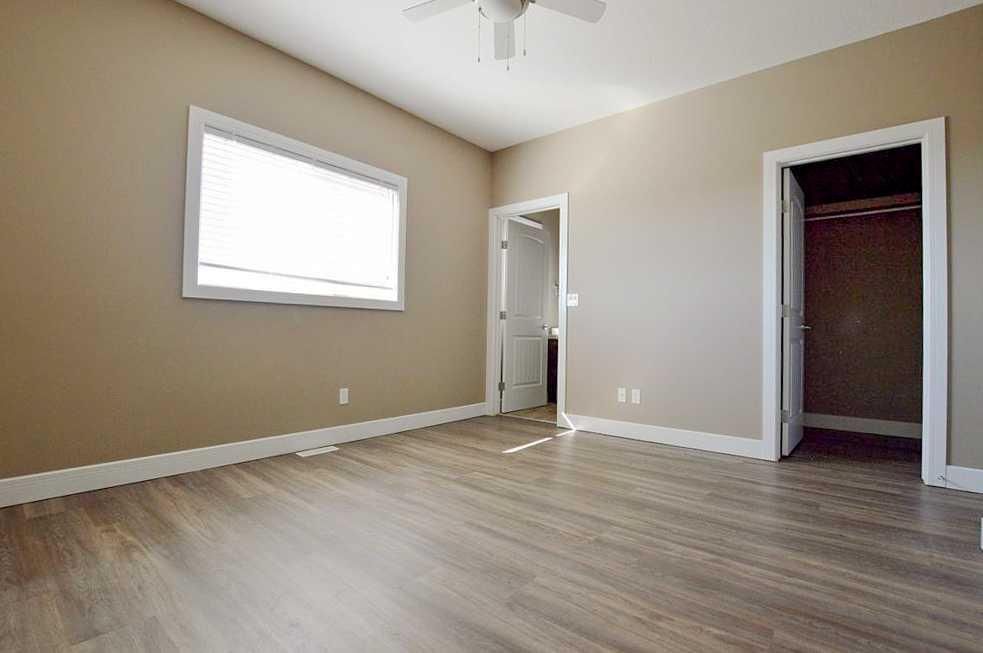 9029 80A Avenue  - Photo 10