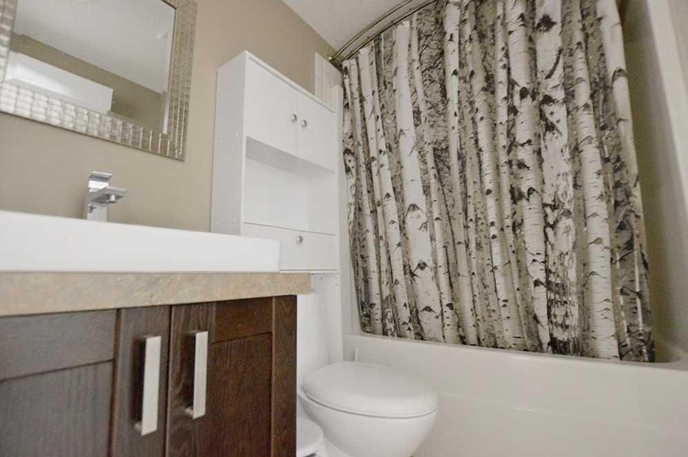 9029 80A Avenue  - Photo 21