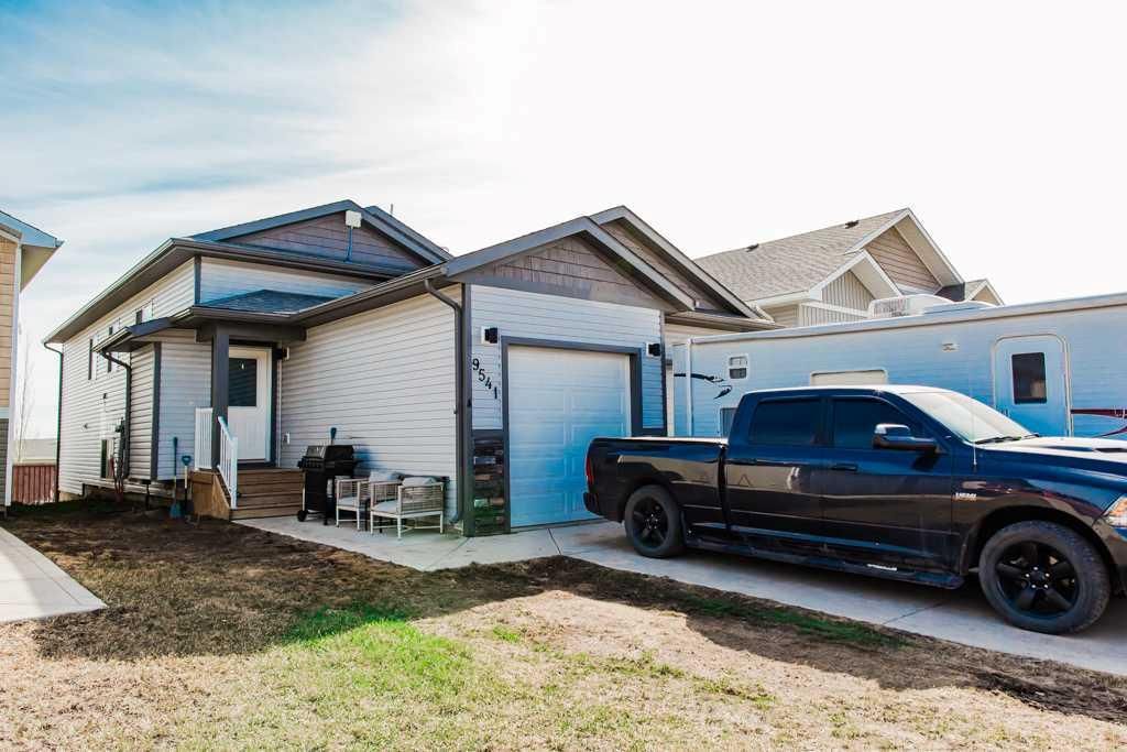 9541 113 Avenue  - Photo 2