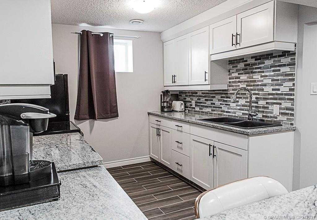 9731 100 Avenue  - Photo 29