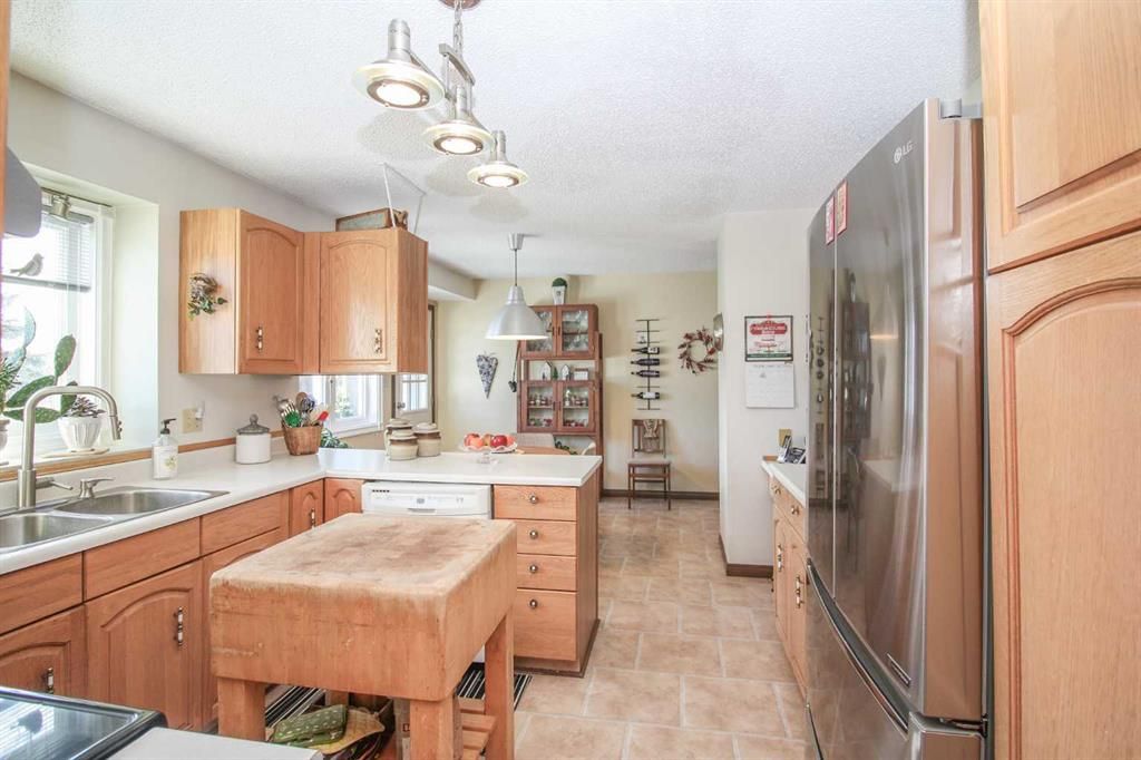 720047 Range Road 63   - Photo 16