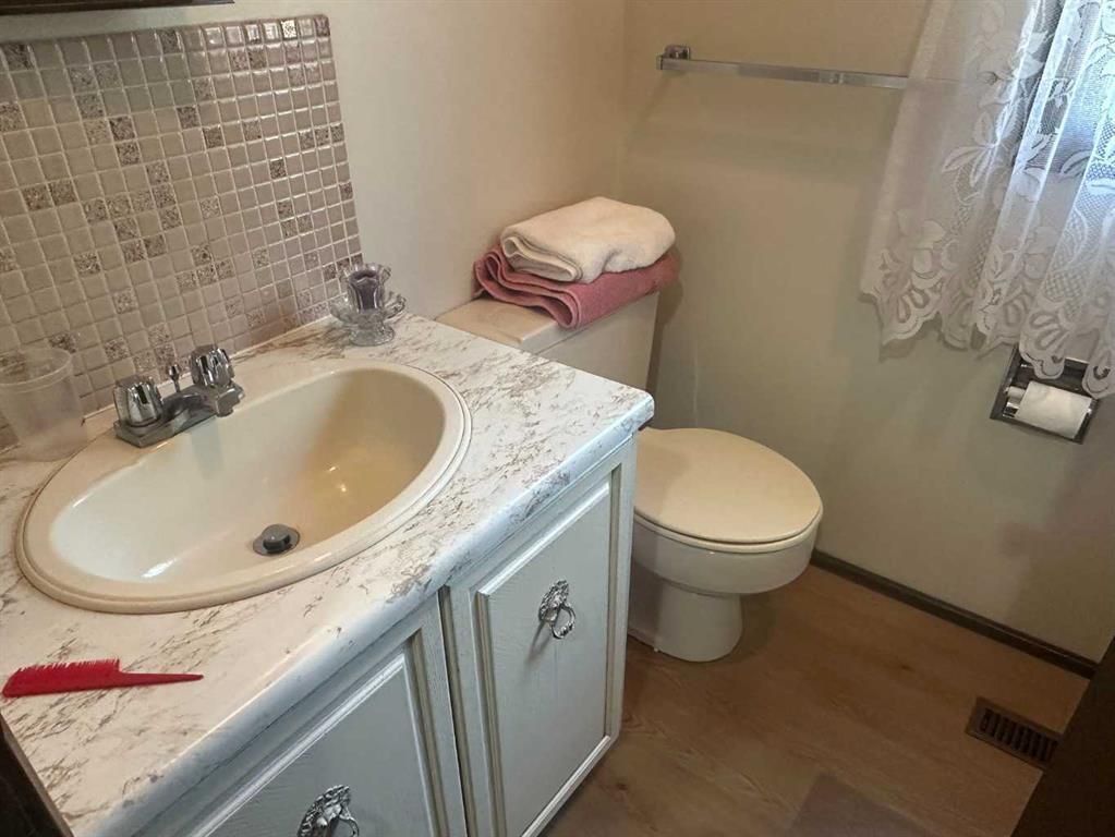 742077 Range Road 64   - Photo 16