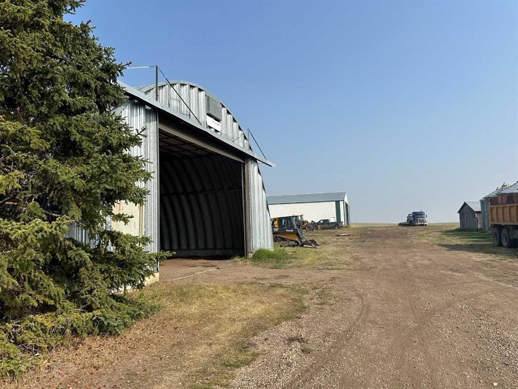742077 Range Road 64   - Photo 27