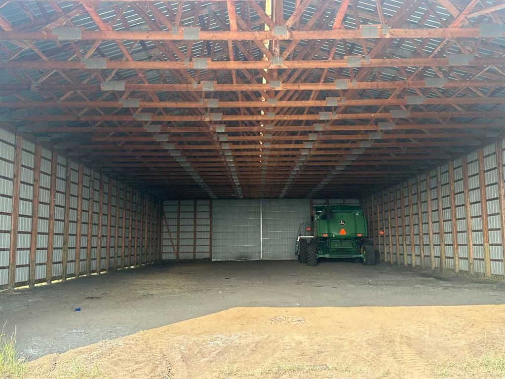 742077 Range Road 64   - Photo 31