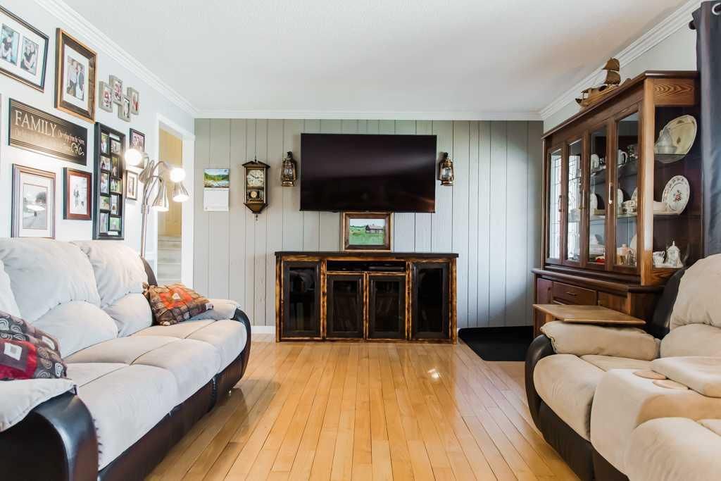9915 101 Avenue  - Photo 12