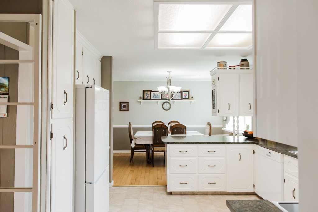 9915 101 Avenue  - Photo 16