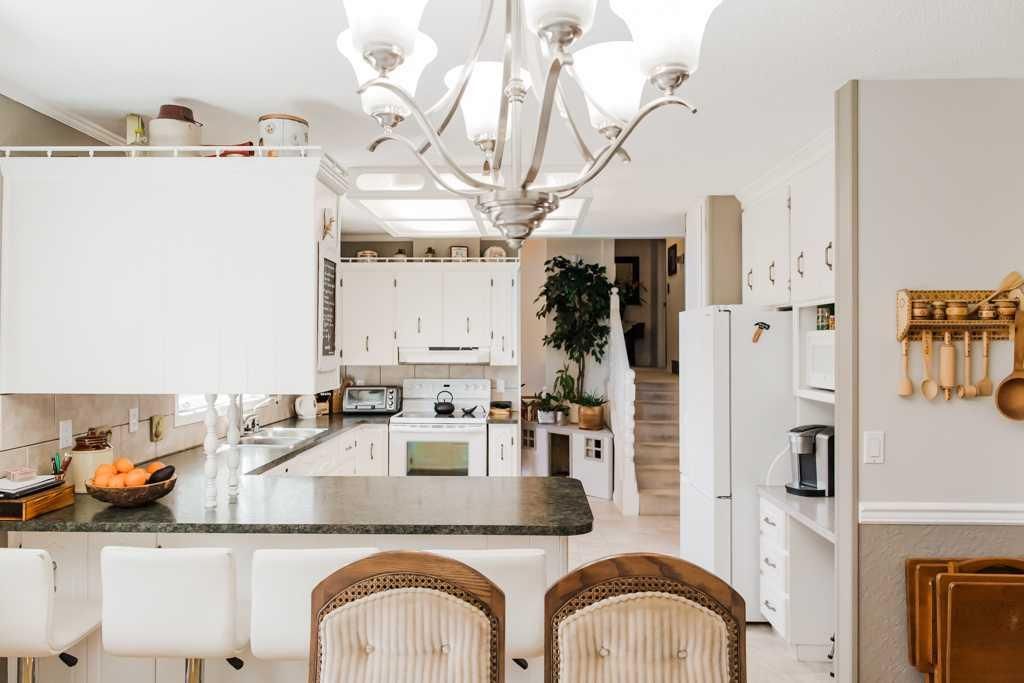 9915 101 Avenue  - Photo 17