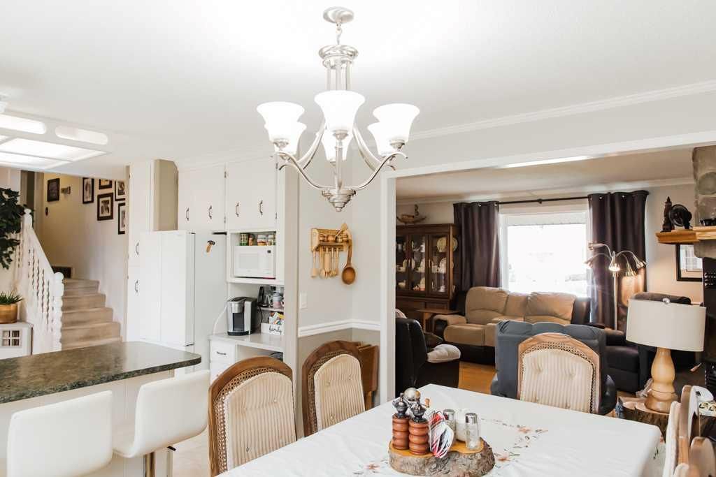 9915 101 Avenue  - Photo 18