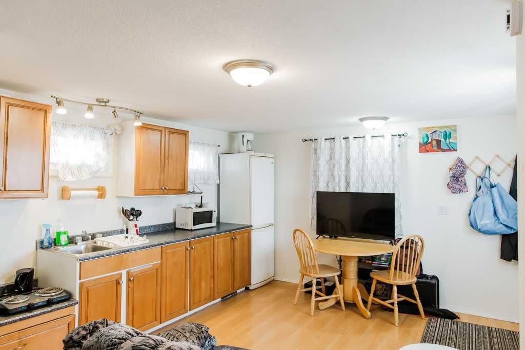 9915 101 Avenue  - Photo 37