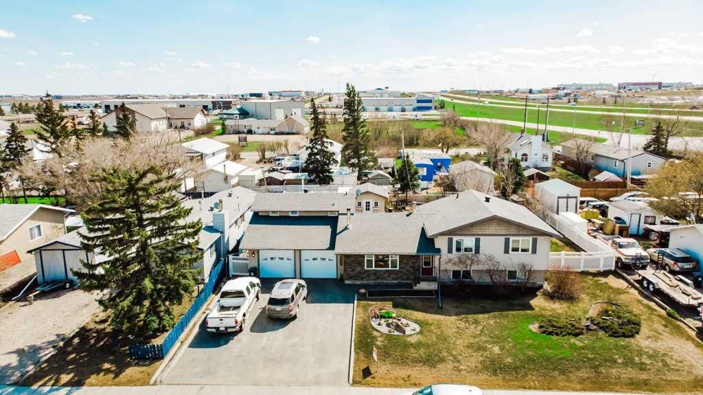 9915 101 Avenue  - Photo 4