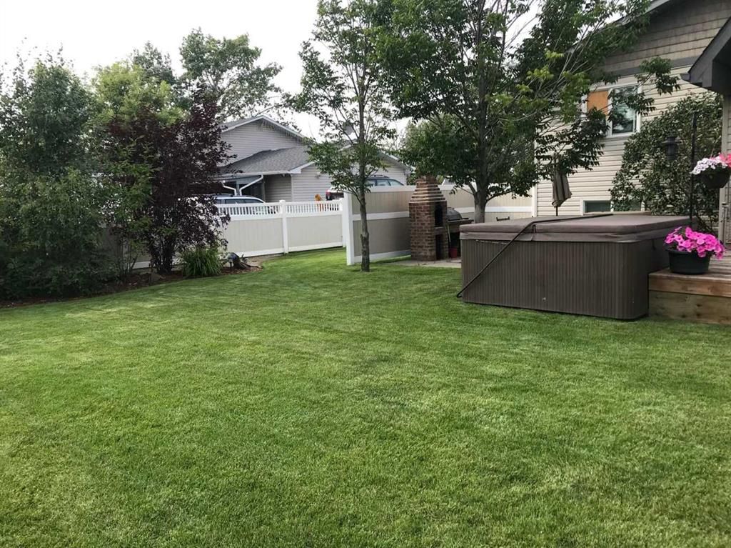9915 101 Avenue  - Photo 5