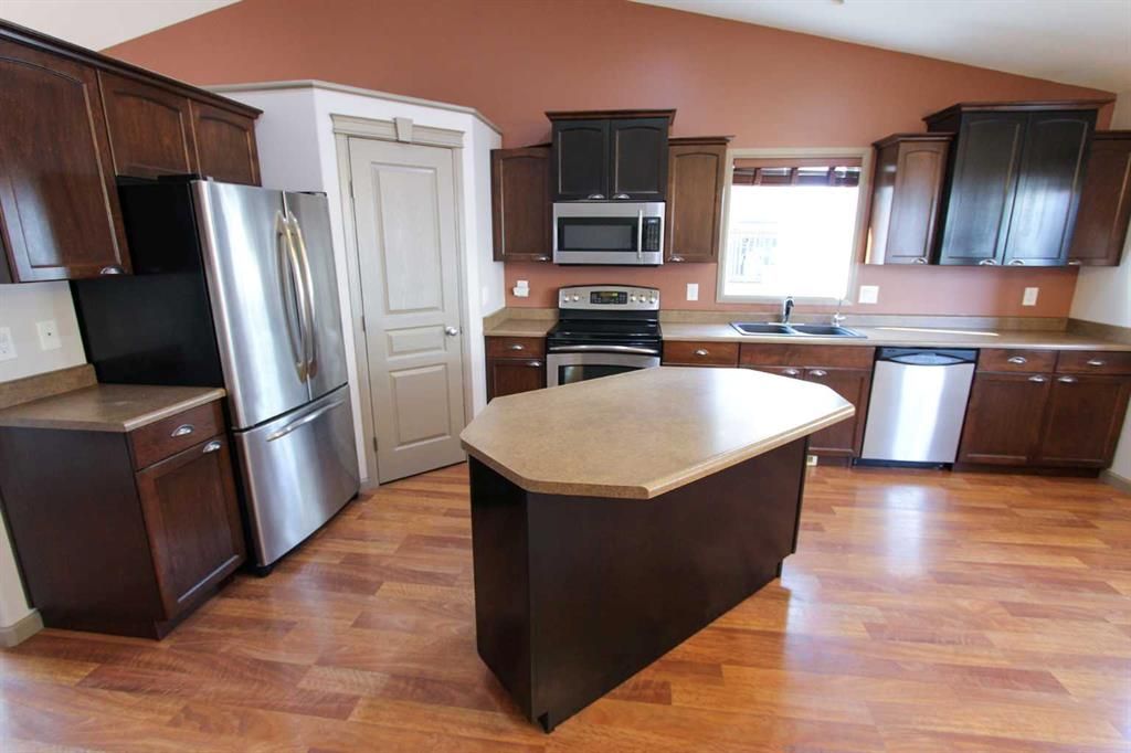 11046 66 Avenue  - Photo 3