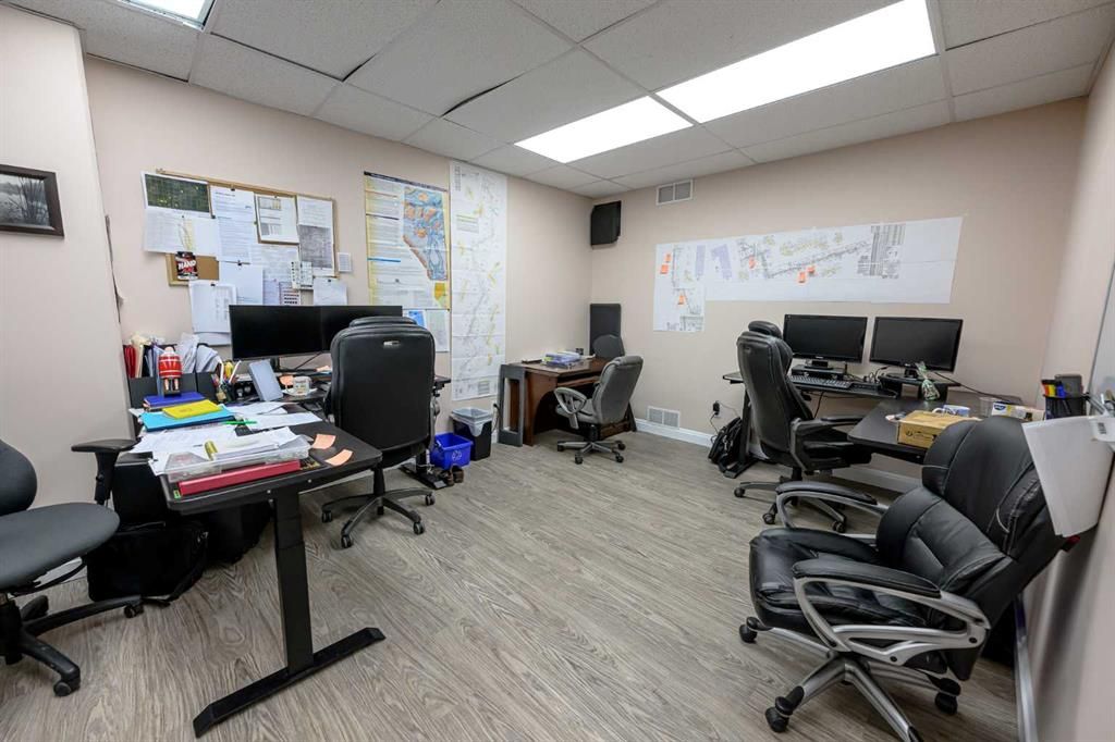 Lower/Basement, 11725 105 Street  - Photo 8