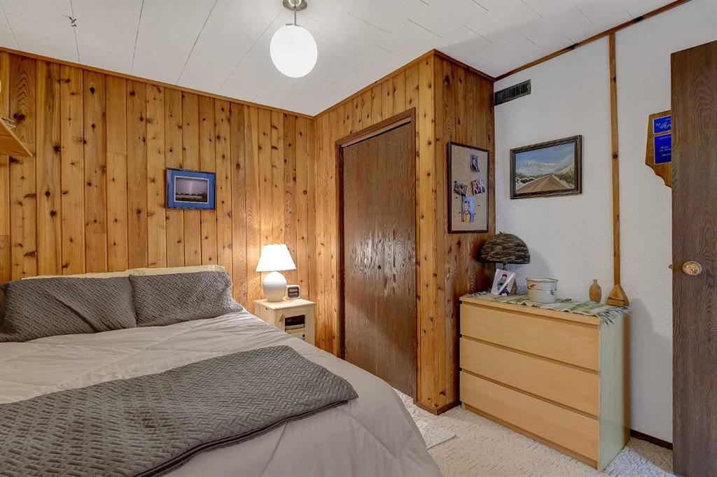 710 8th Avenue W - Photo 25