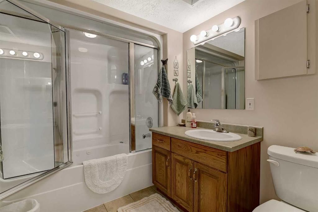 710 8th Avenue W - Photo 26