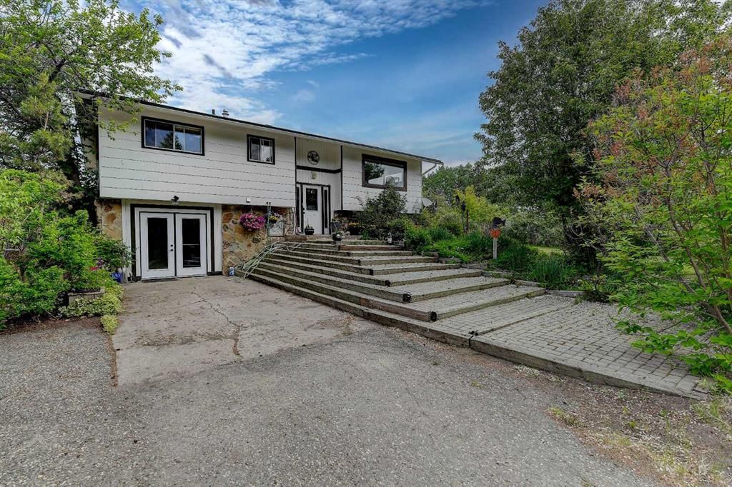 710 8th Avenue W - Photo 3
